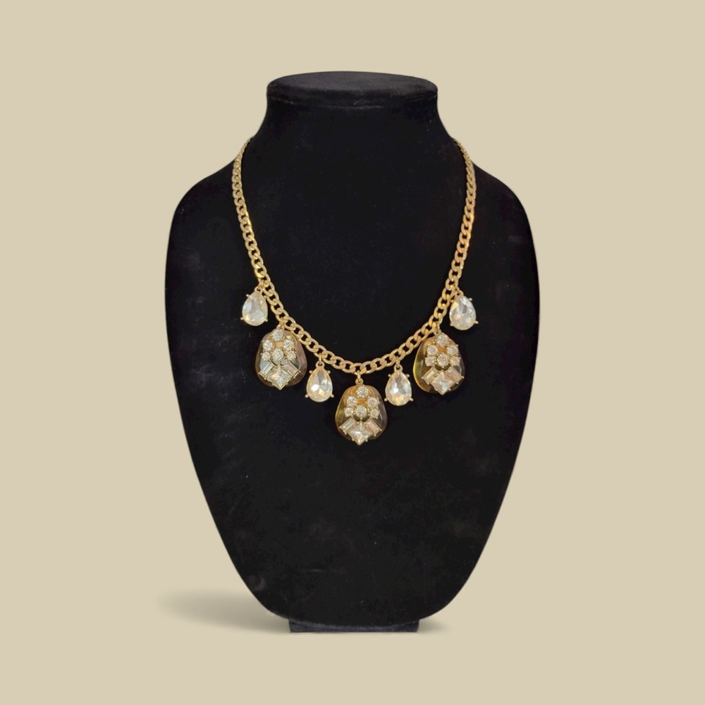 Vintage 1980 Gold toned rhinestone necklace 12 inches long - Picture 3 of 7